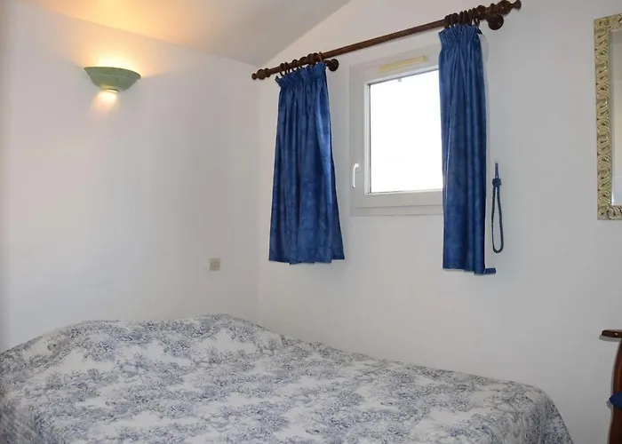 Lejlighed Maison De Climatisee Avec Terrasse, Parking Prive, Proche Et Commerces - Fr-1-387-190